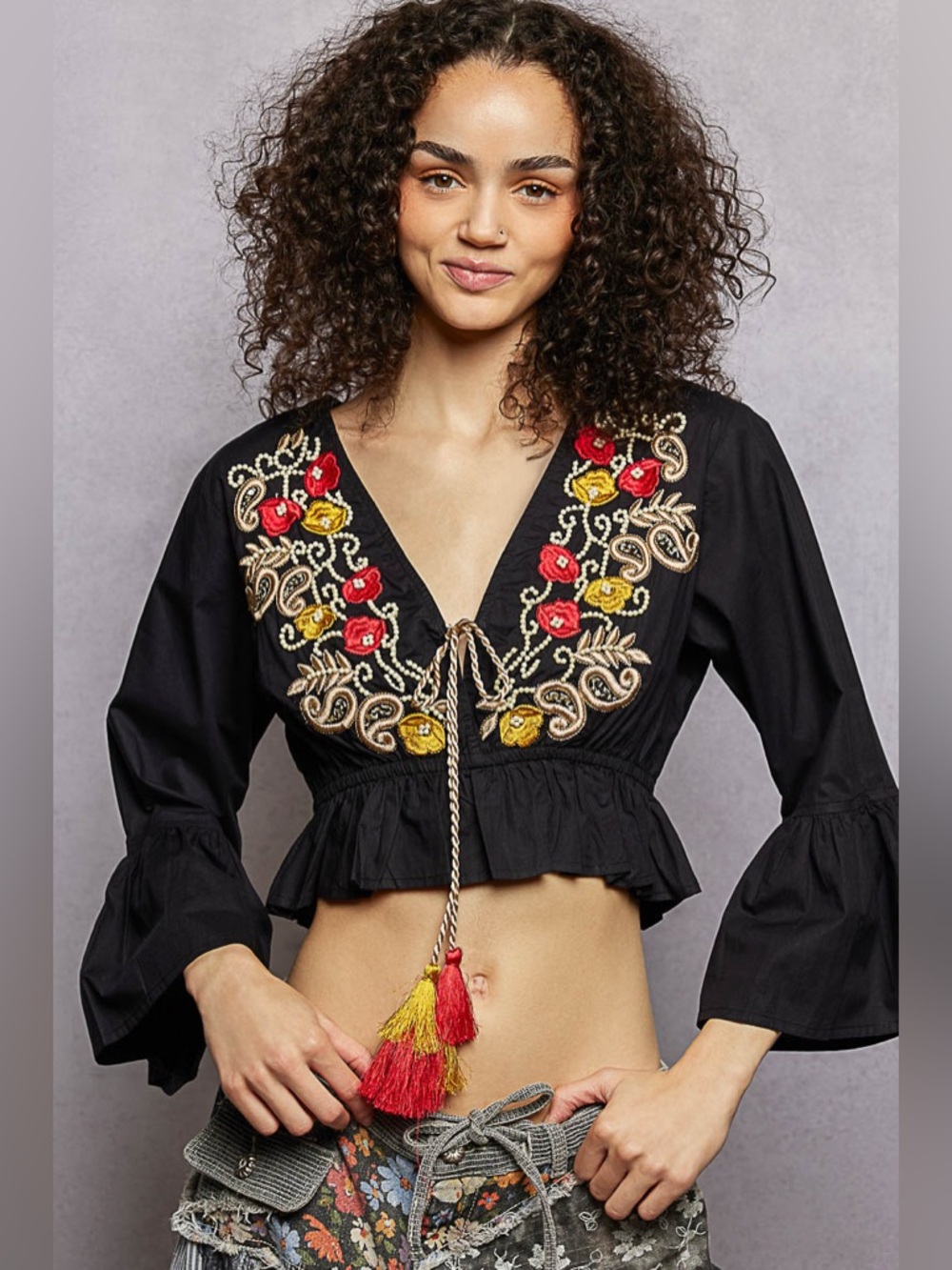 POL Floral Embroidered Cropped Blouse
